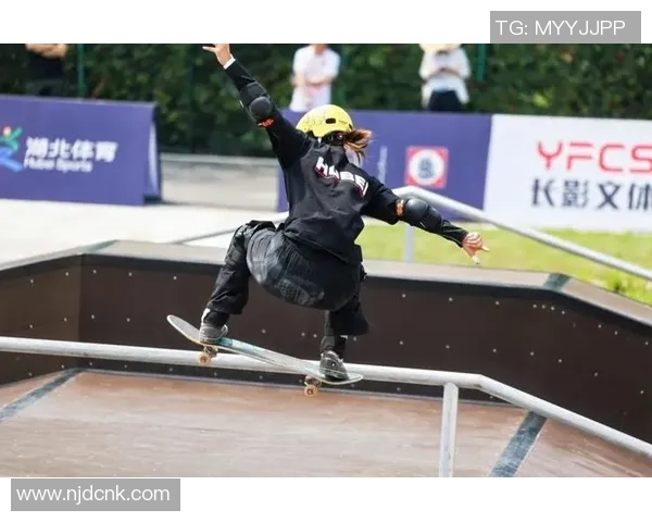 杨磊独家分享滑板技巧与心得体会助你快速提升滑板水平